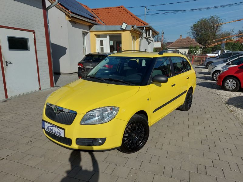 Skoda Fabia 1.4 Szervizk 113e km