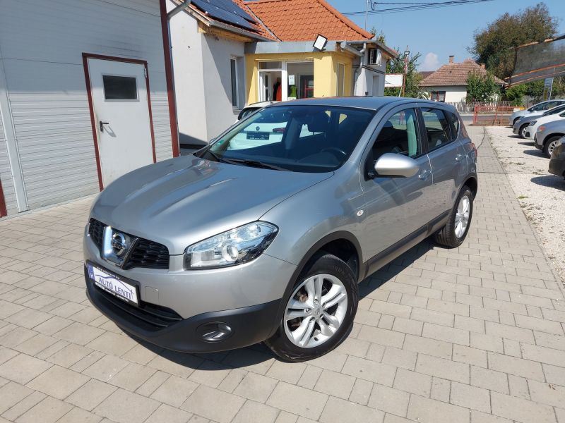 Nissan Qashqai 1.6 Szervizk, 2.Tul