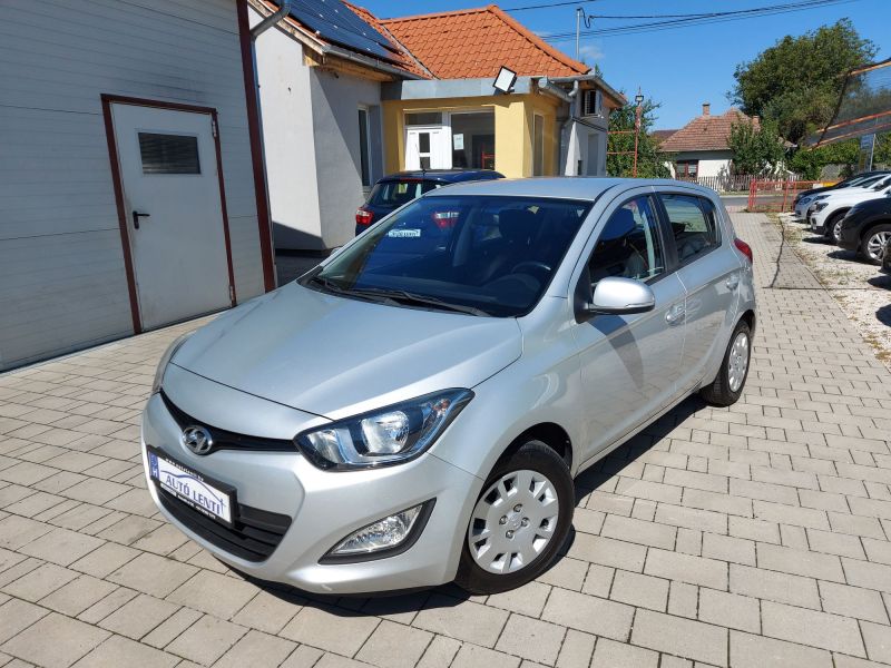 Hyundai I20 Szervizk 84e km 1.Tul
