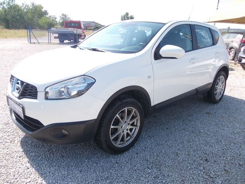 Nissan QASHQAI 1.6
