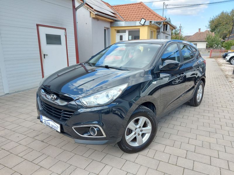 Hyundai IX 35 1.6 GDi Szervizk 149e km