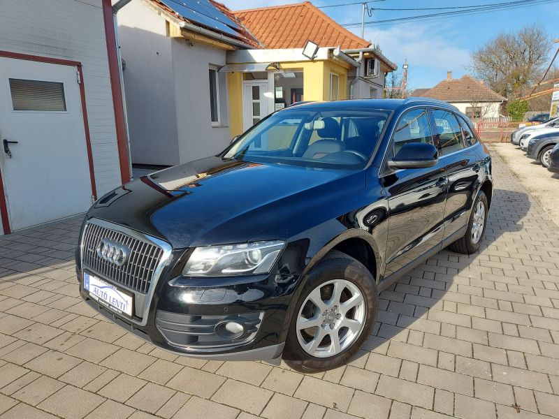 Audi Q5 2.0 CRTDI Szervizk. 2.Tul 
