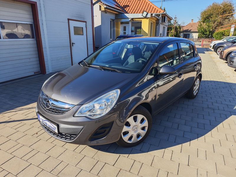 Opel Corsa D 1.2 Szervizk 114e km 